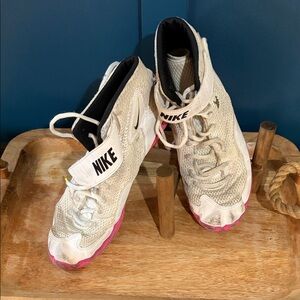 Nike Men’s Wrestling Shoe.